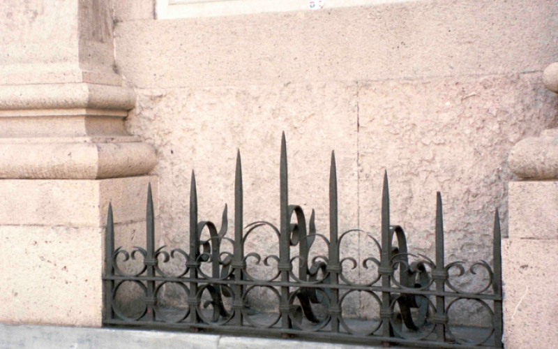 Very Contemporary, La Châtaigneraie, The Heart and the Raw