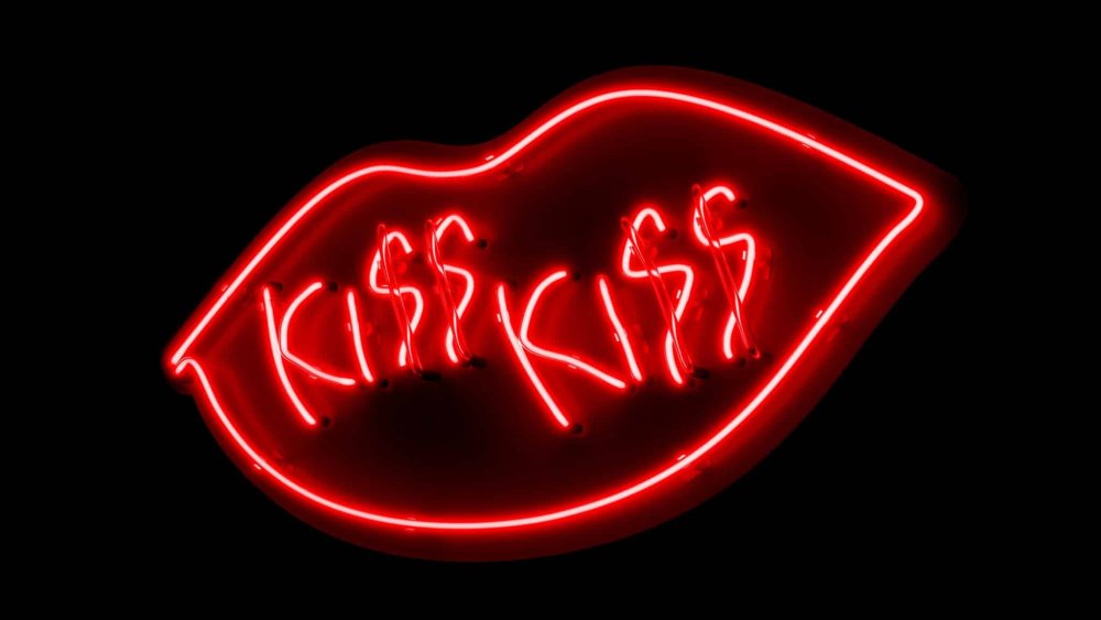 Very Contemporary, Home