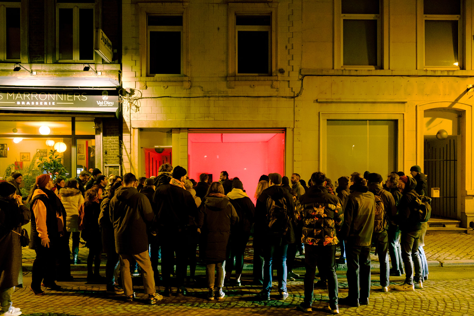 Very Contemporary — Mouvements Sans Titre