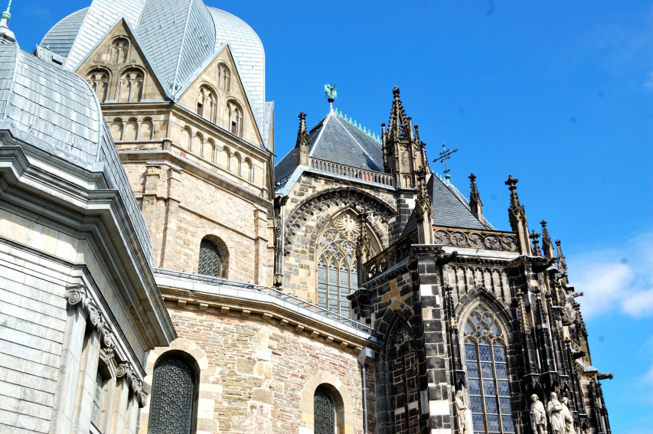 Very Contemporary, Aachen → Maastricht