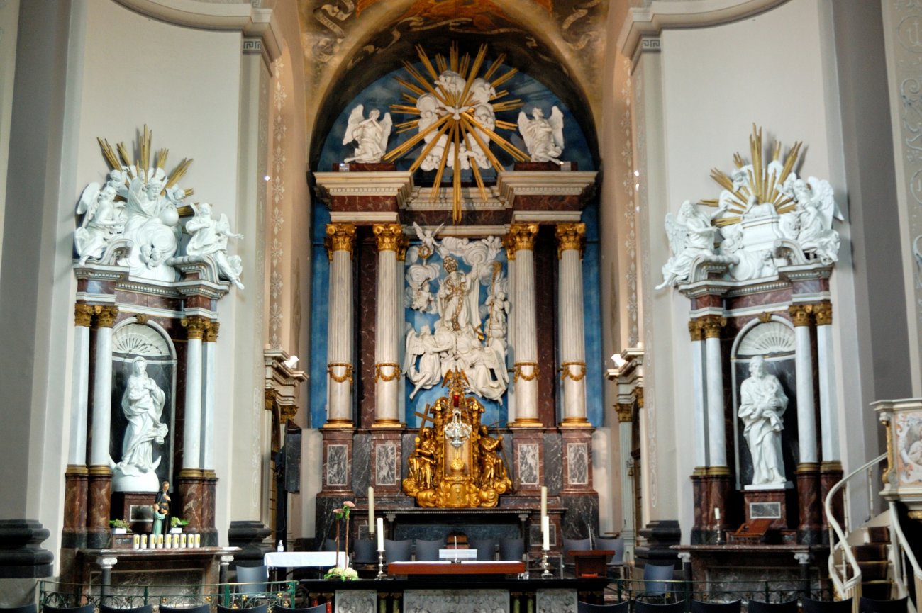 Very Contemporary, Aachen → Maastricht